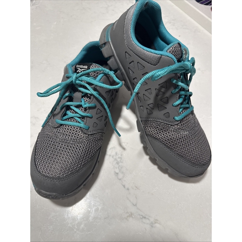 REEBOK WOMENS SAFETY TOE WORK SHOES ALLOY TOE SZ. 9.5 M NEW WITHOUT BOX